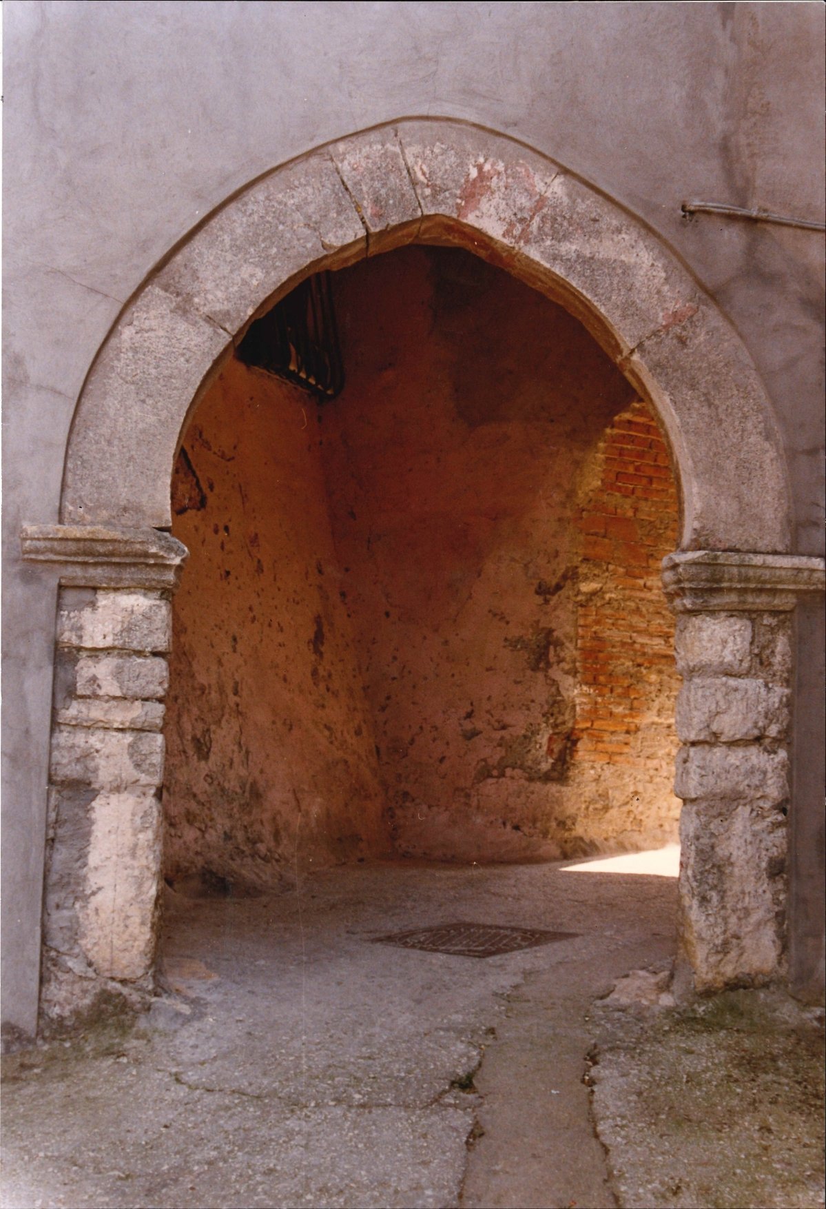 Portale d'ingresso Vallemaio